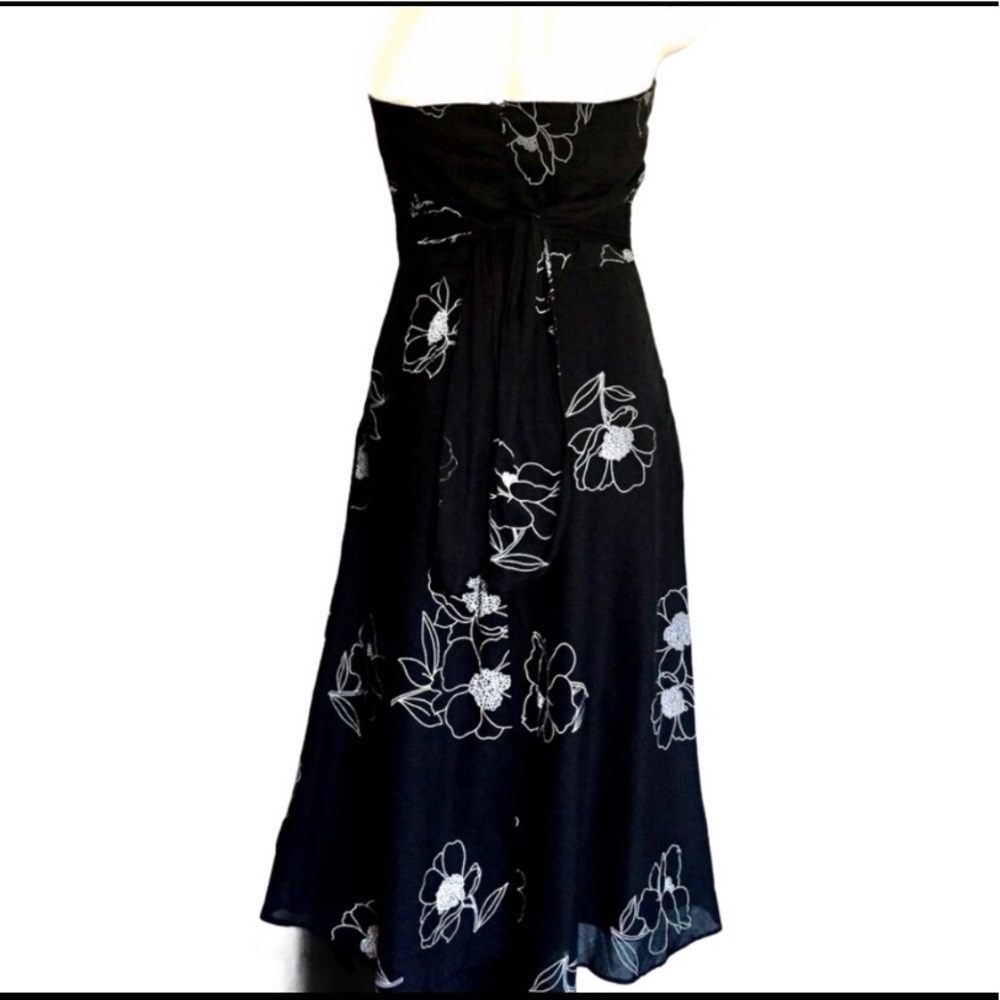 WHITE HOUSE BLACK MARKET strapless A-line dress - Picture 3 of 3